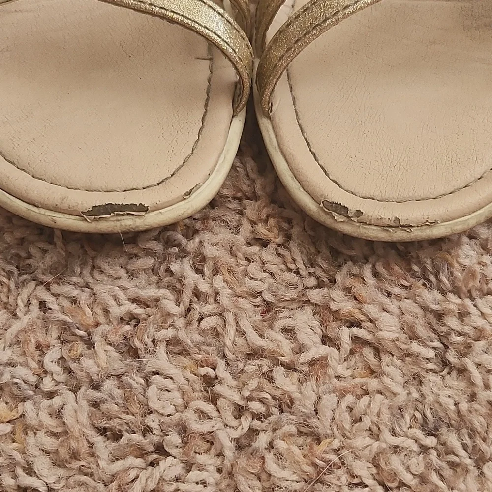 Sandals - Picture 2 of 3